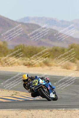 media/Mar-21-2025-CVMA Friday Practice (Fri) [[30cd4fe323]]/3-Racer 2/Session 4 (Turn 10)/